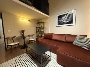 Modern Flat with High Ceilings By The Danube for 2